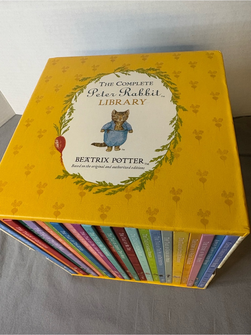 The Complete Peter Rabbit Library Box Set by Beatrix Potter - Yellow